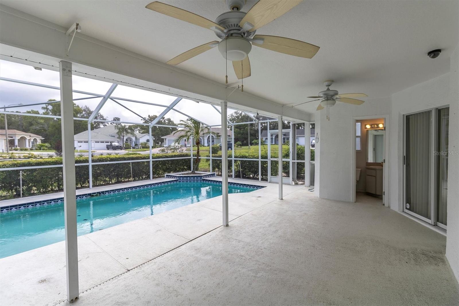 8228 CORAL CREEK LOOP