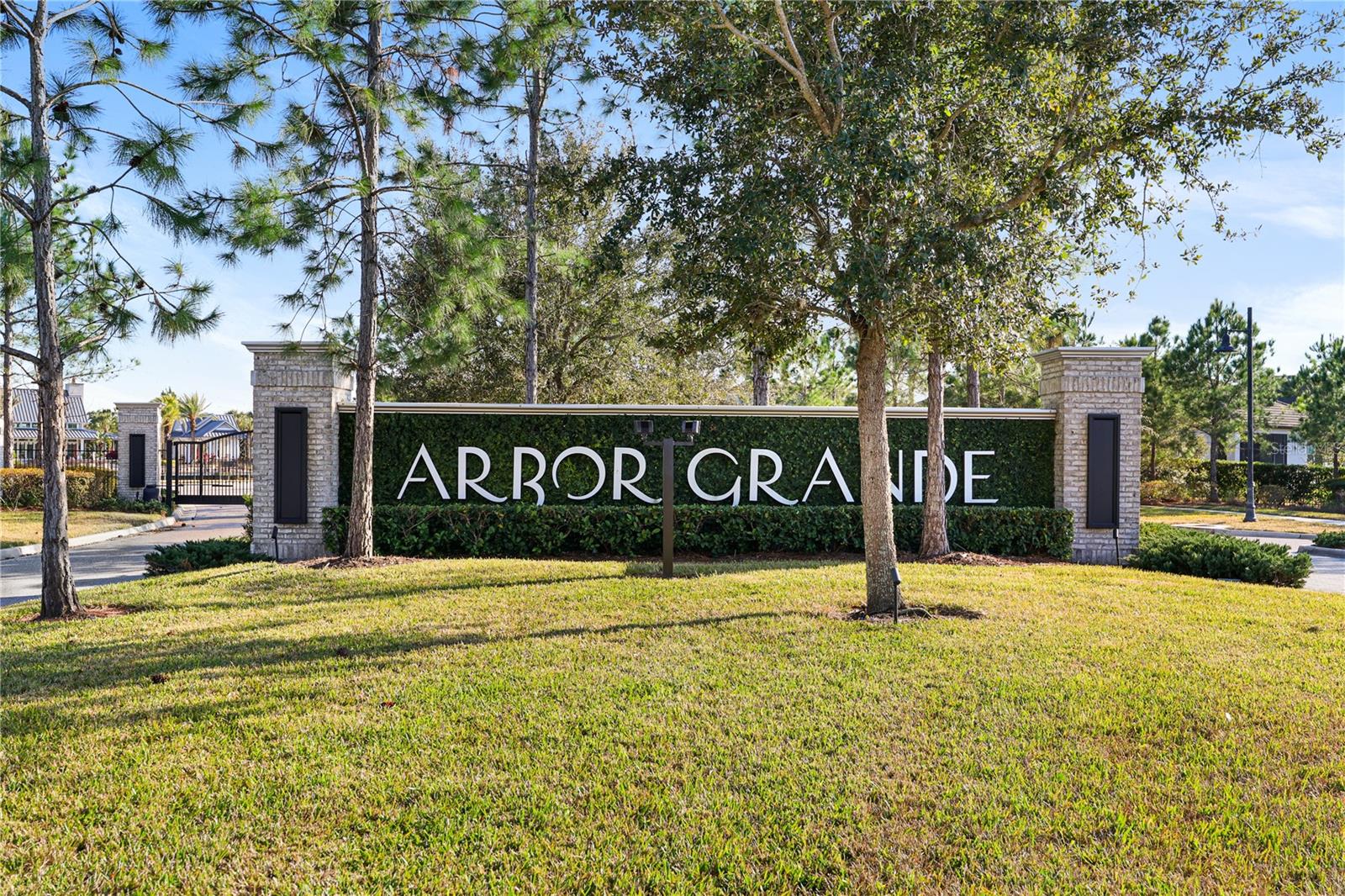 ARBOR GRANDE - Residential