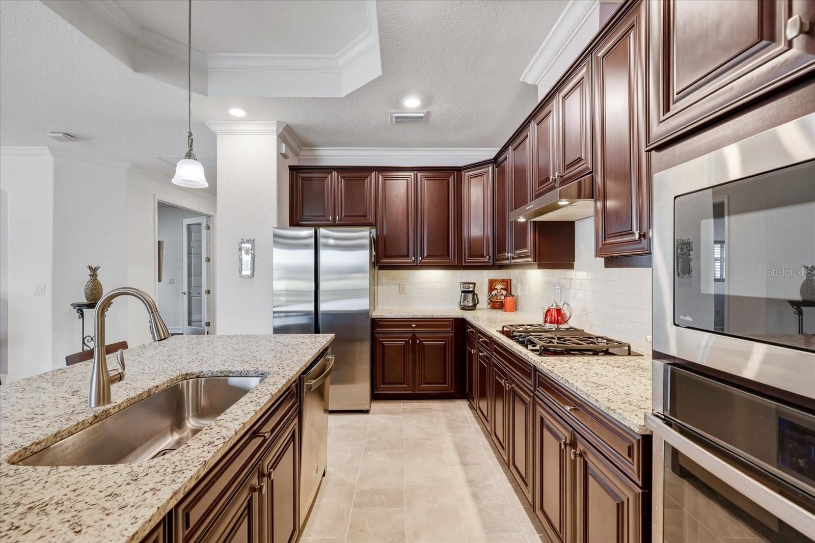 ARBOR GRANDE - Residential