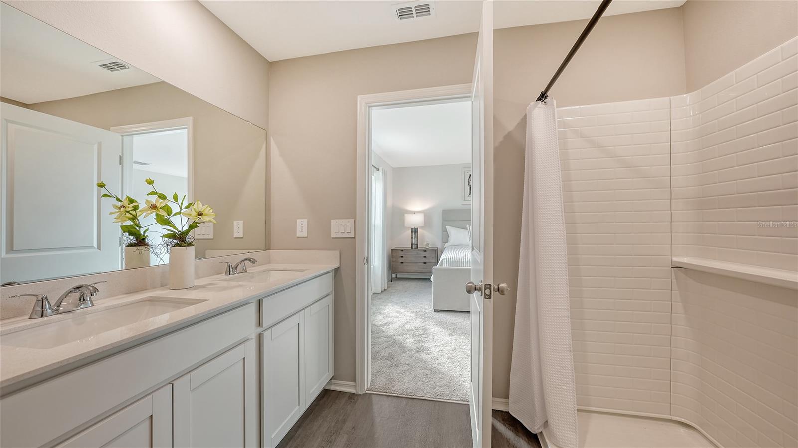 BROADLEAF - Residential