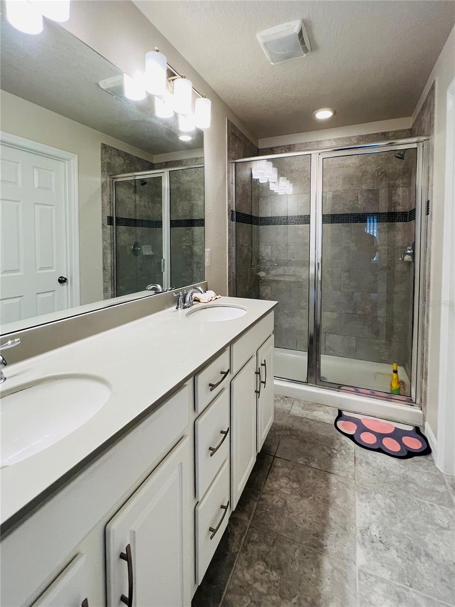 TAPESTRY PH 4 - Residential