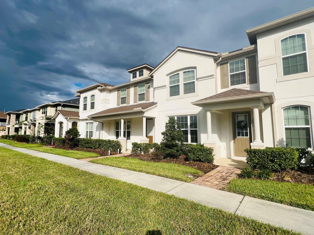 TAPESTRY PH 4 - Residential