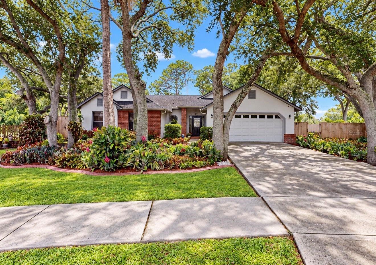 2216 LAKE BAY WAY