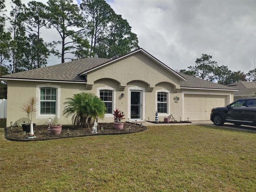 Photo of 71 Seattle Trail, Palm Coast, FL 32164 (MLS # FC314740)
