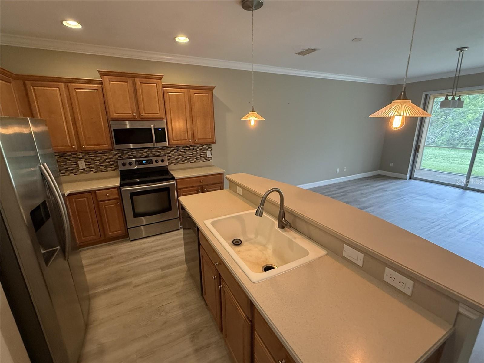 11550 52ND COURT E