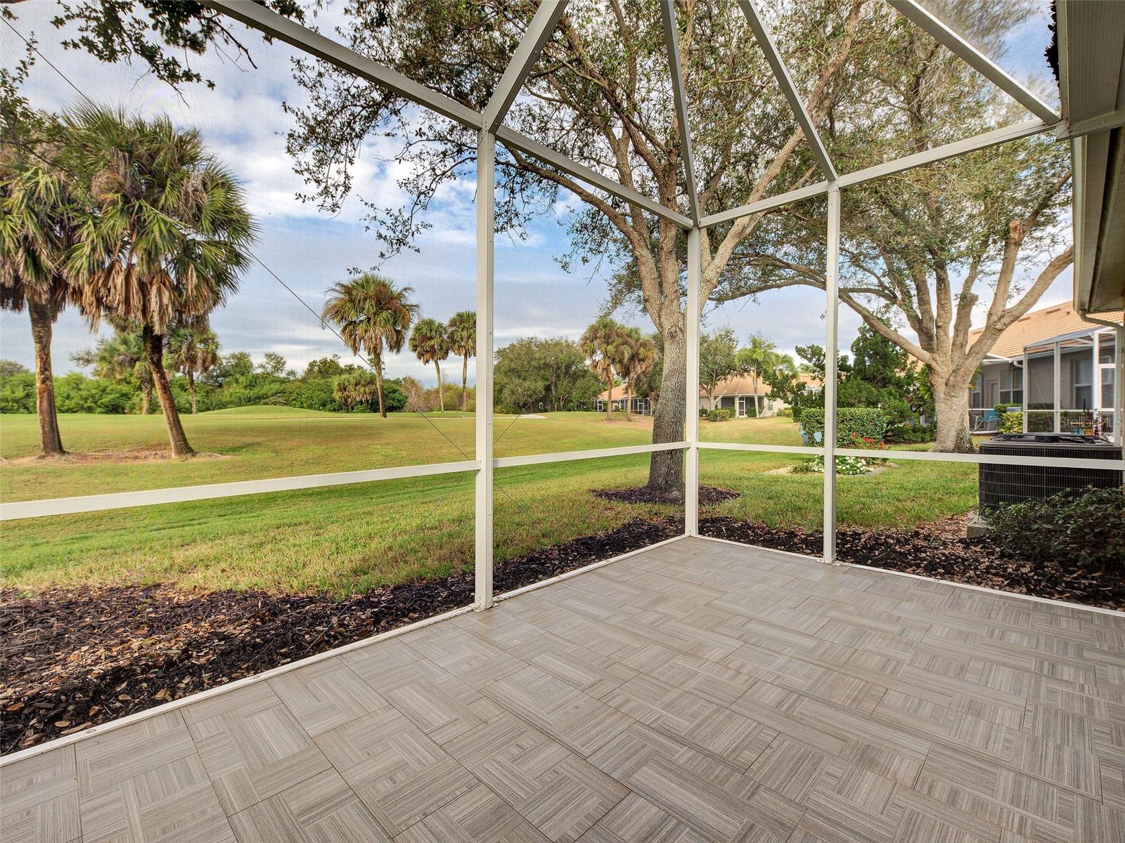 PELICAN POINTE GOLF & COUNTRY CLUB - Residential