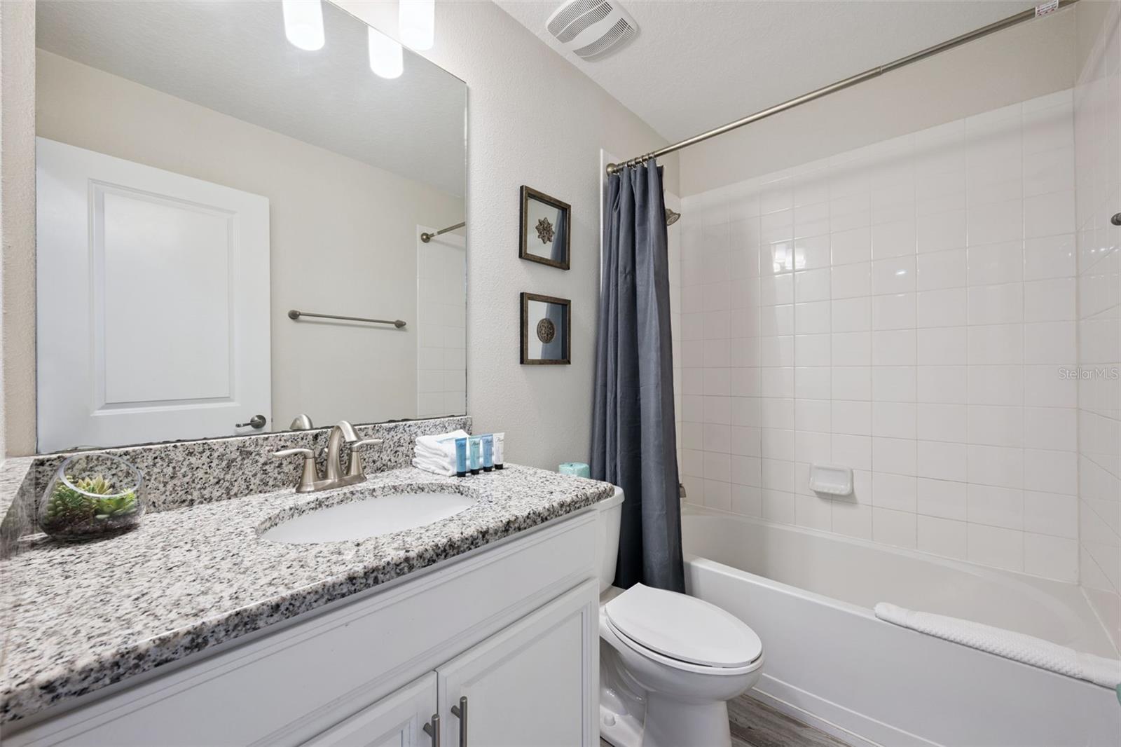 STOREY LAKE - Residential