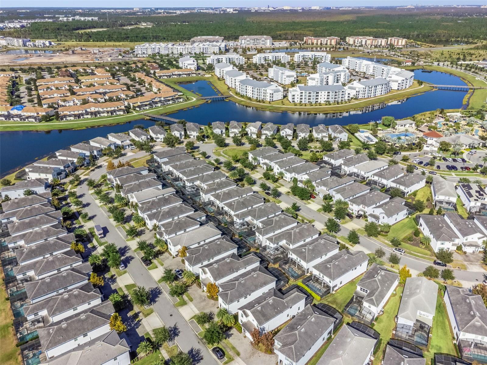 STOREY LAKE - Residential