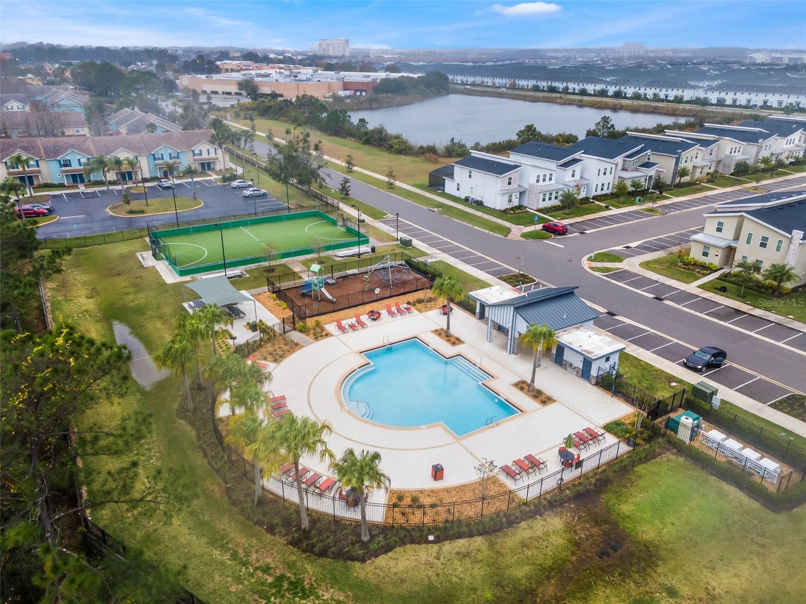 STOREY LAKE - Residential