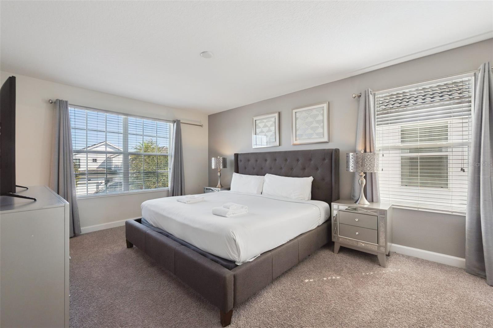 STOREY LAKE - Residential