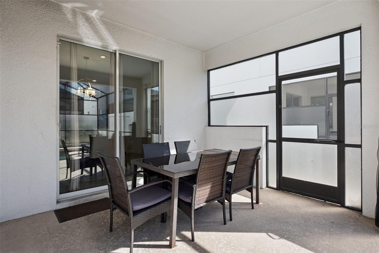 STOREY LAKE - Residential