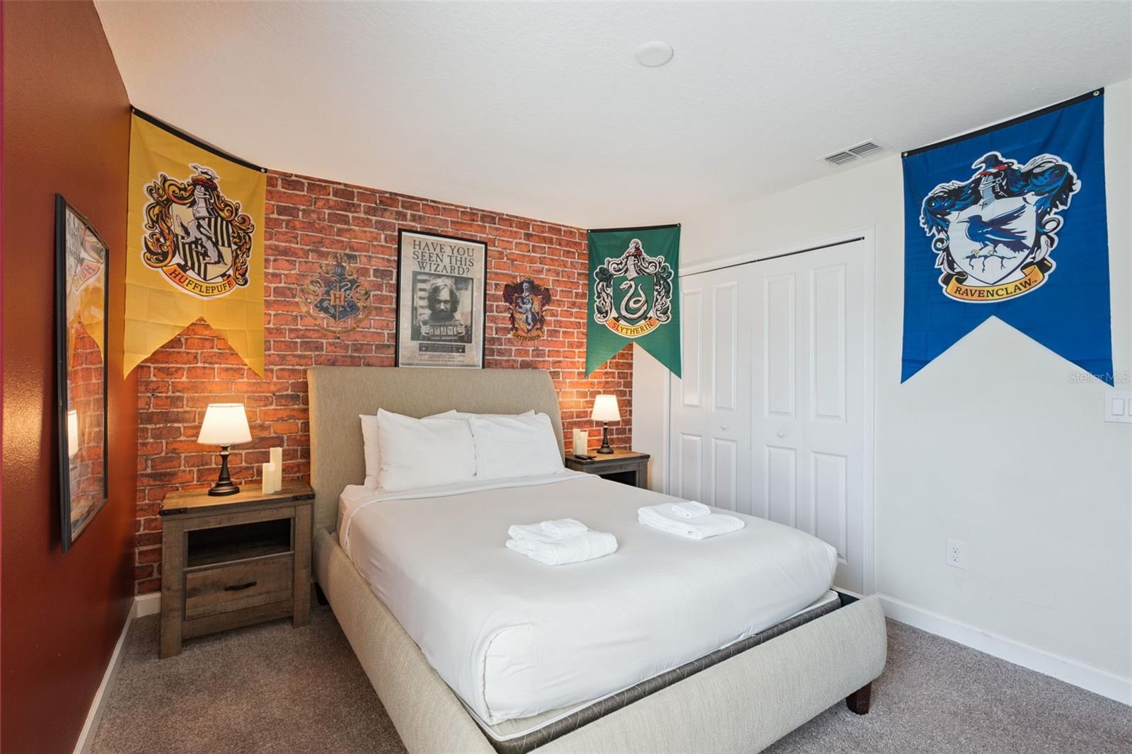 STOREY LAKE - Residential