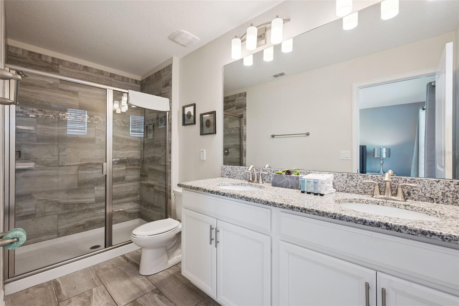 STOREY LAKE - Residential