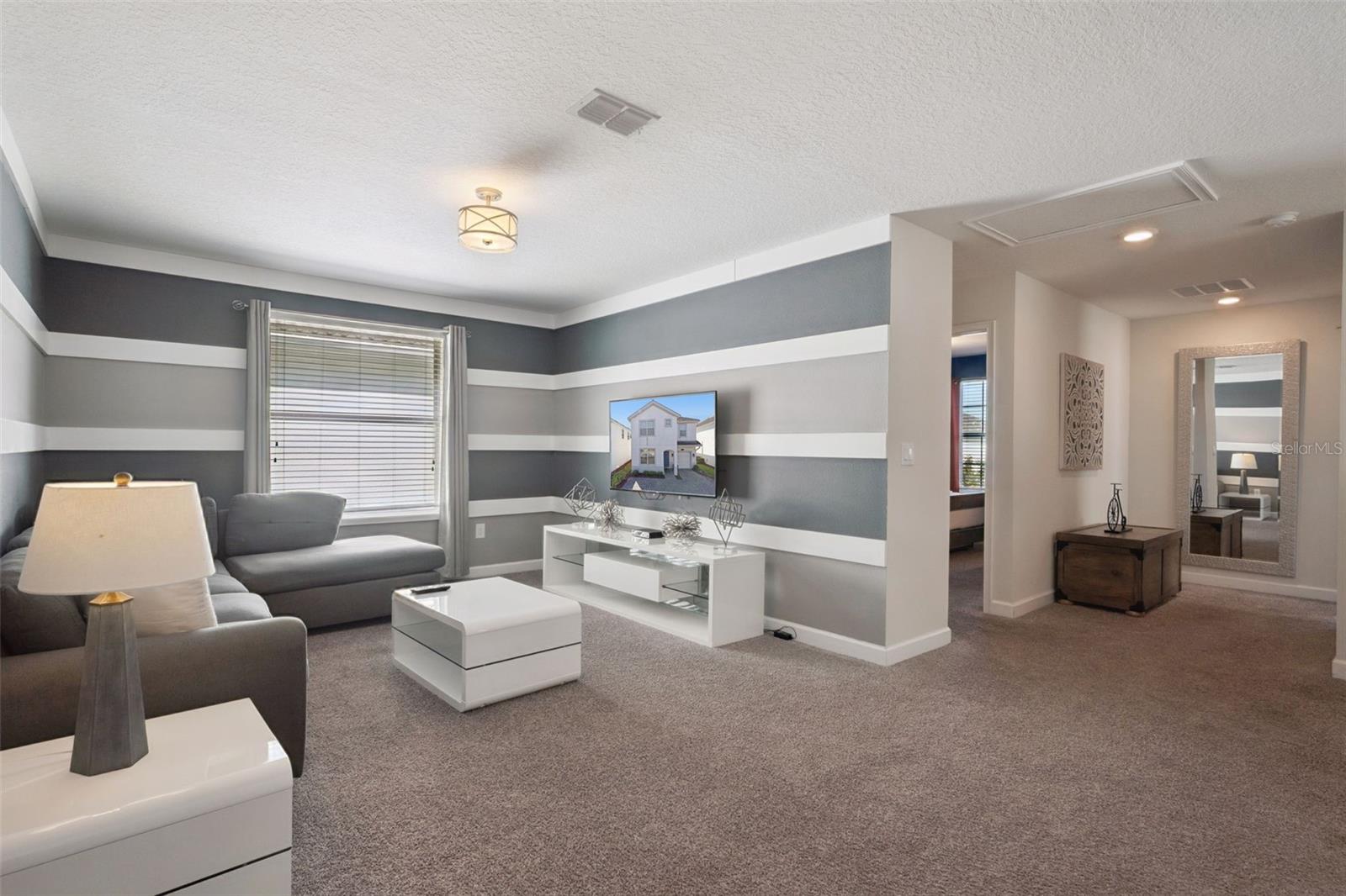 STOREY LAKE - Residential