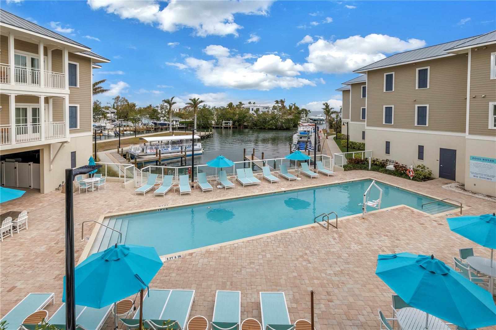 WATERLINE VILLAS & MARINA - Residential