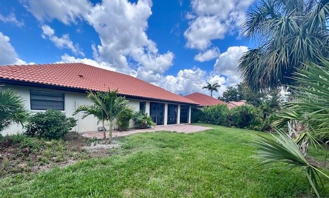 LAUREL HOLLOW - Residential Lease