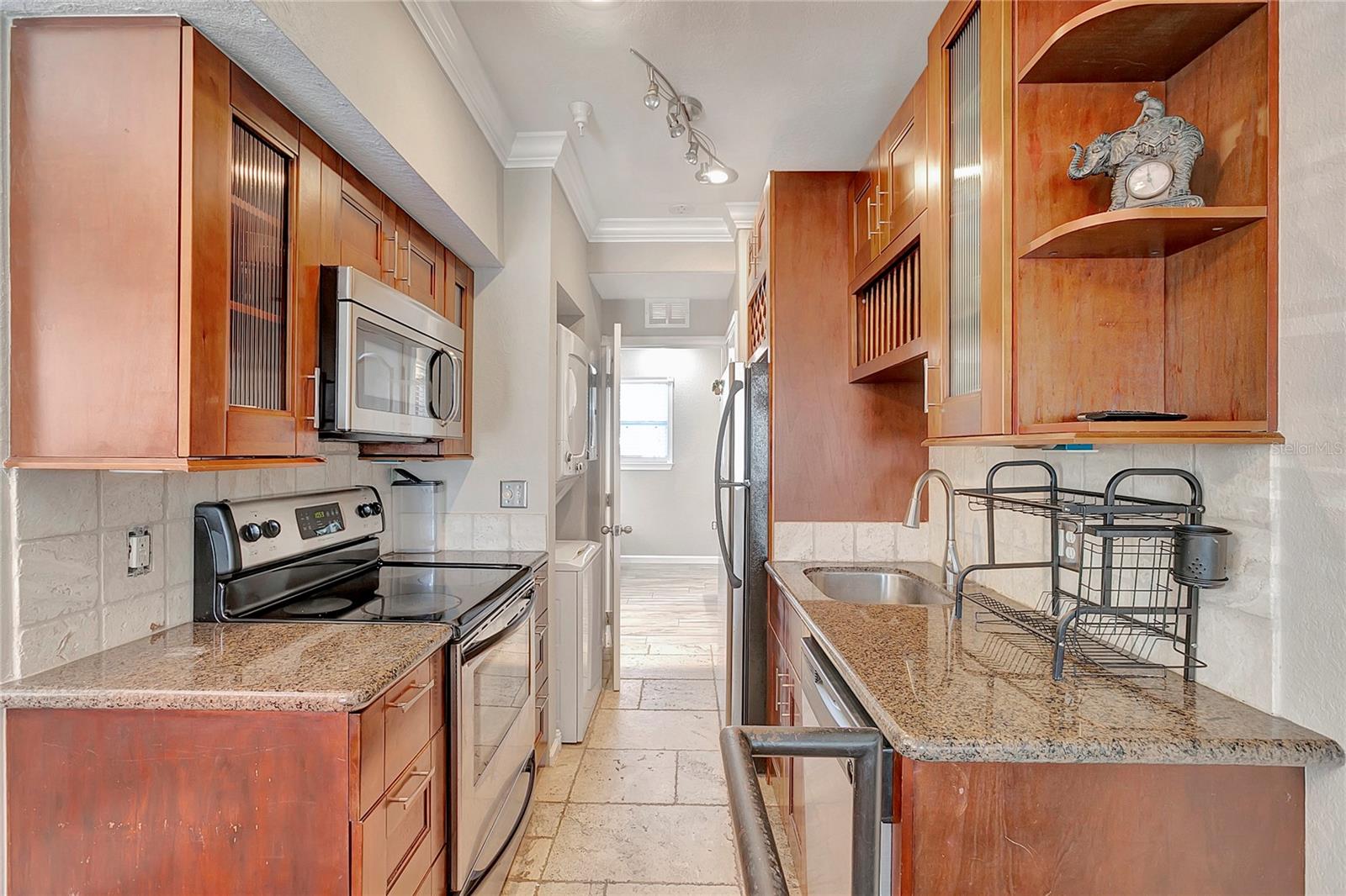 201 6TH STREET S 106