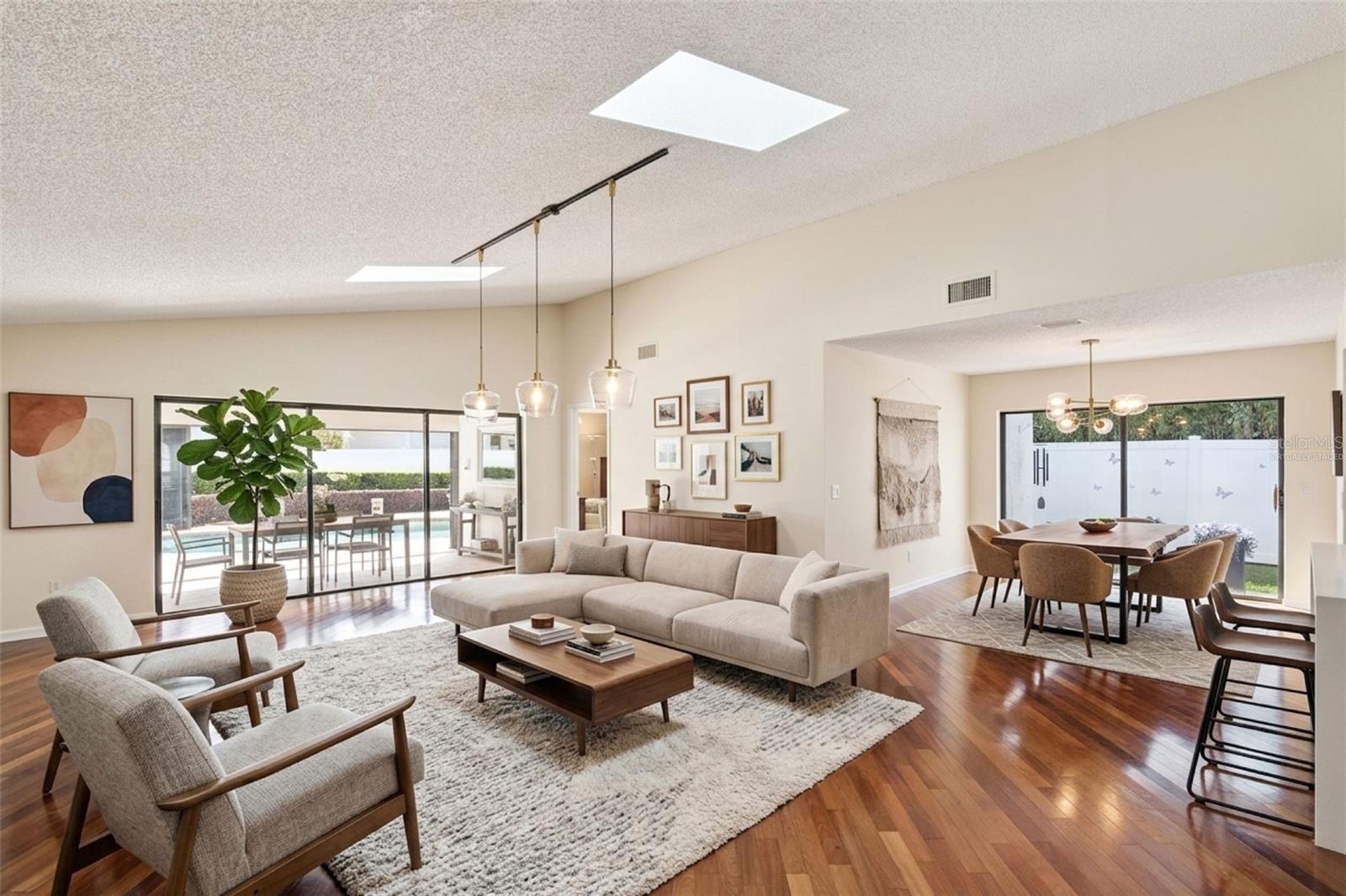 CORTLAND PARK - Residential