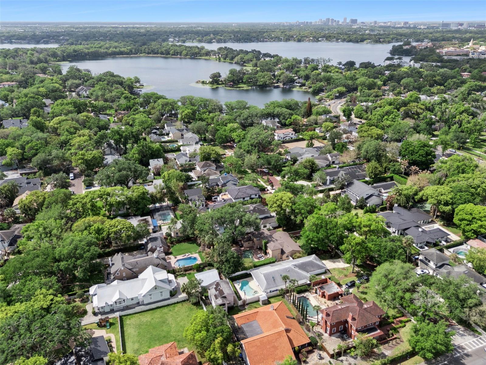 CORTLAND PARK - Residential