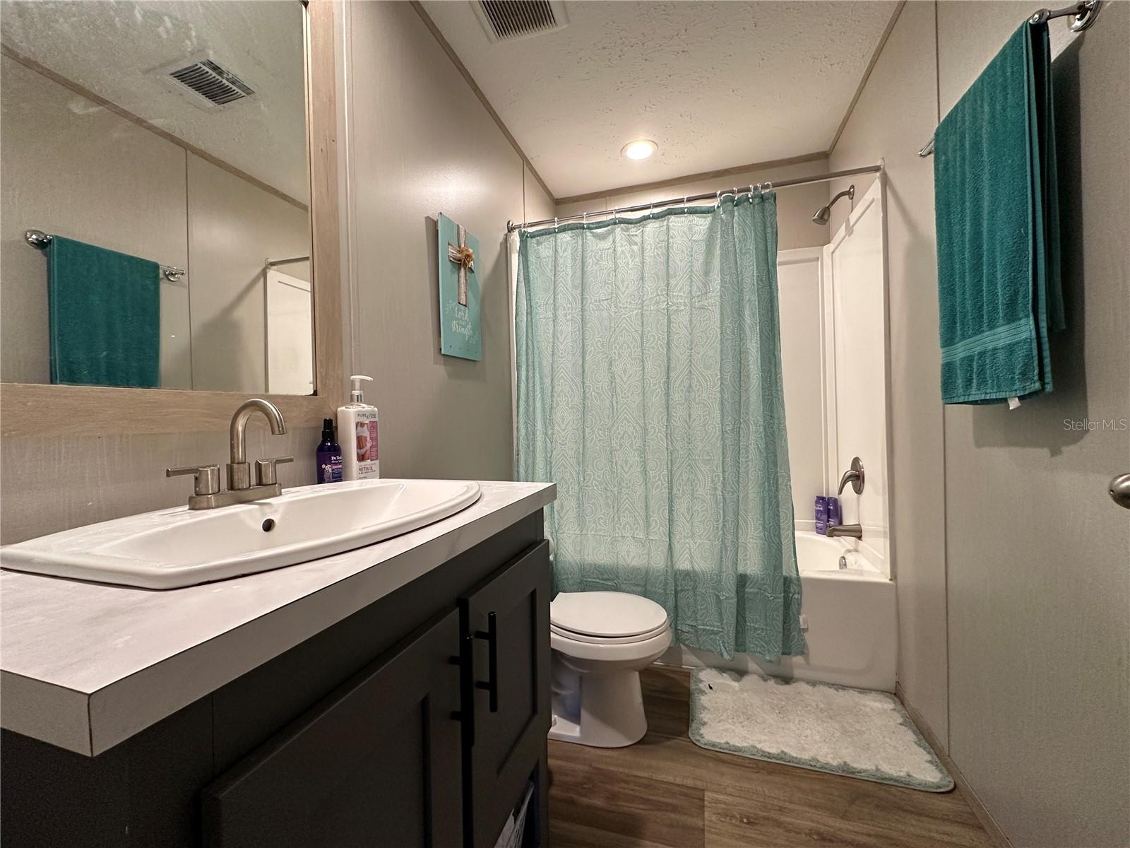 WILLISTON HIGHLANDS UNIT 7 - Residential