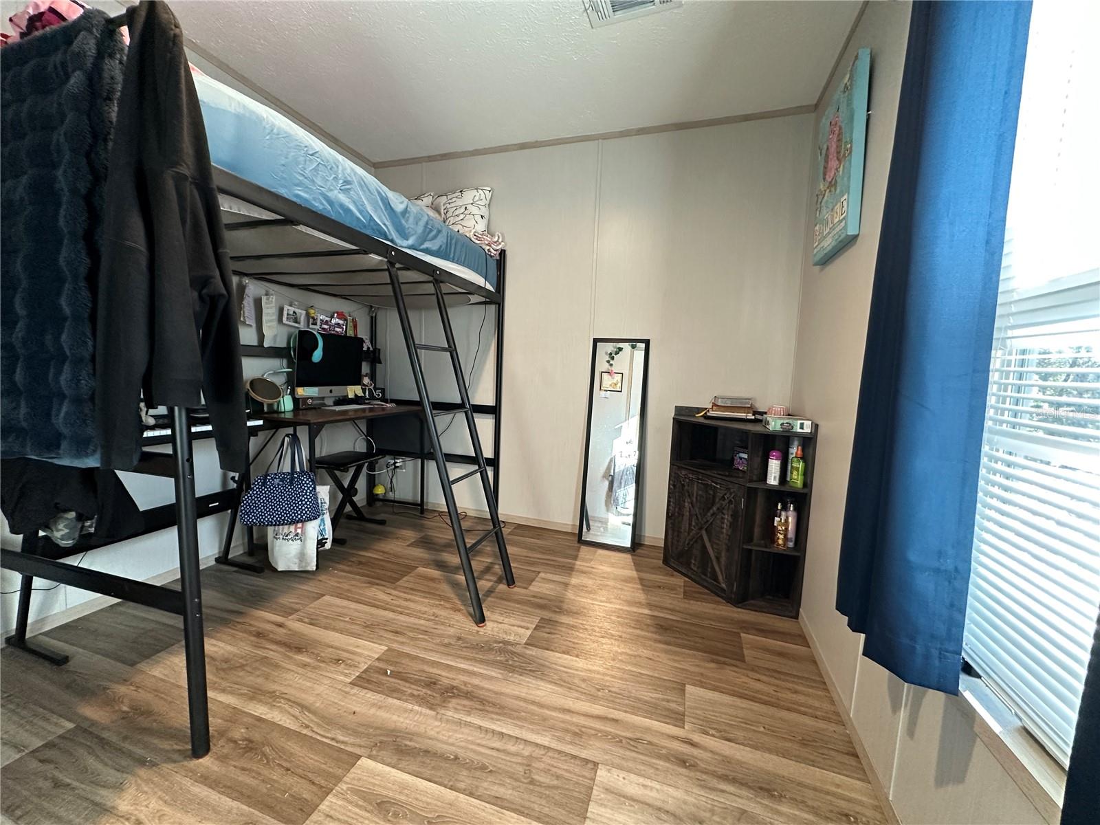 WILLISTON HIGHLANDS UNIT 7 - Residential