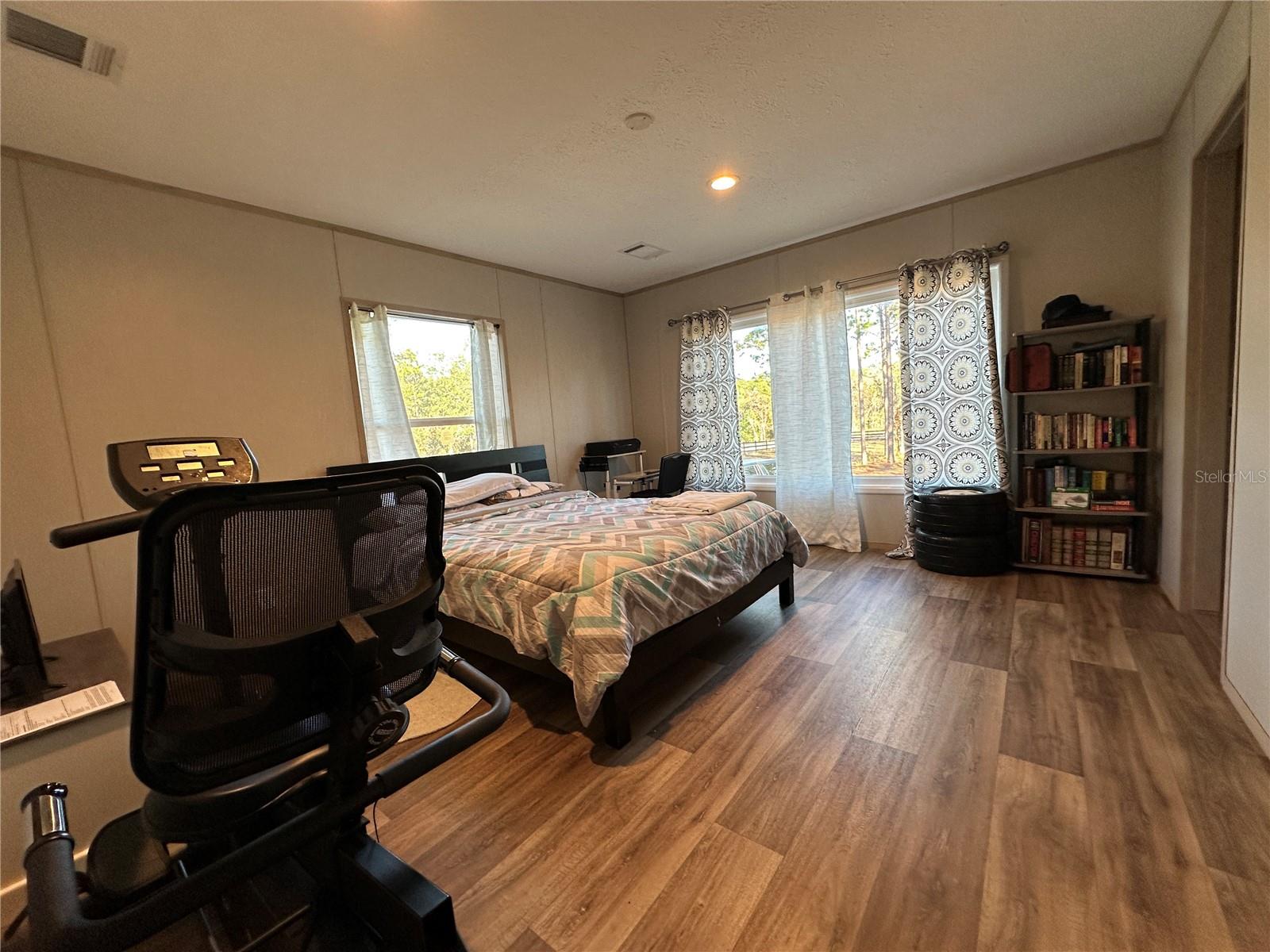 WILLISTON HIGHLANDS UNIT 7 - Residential