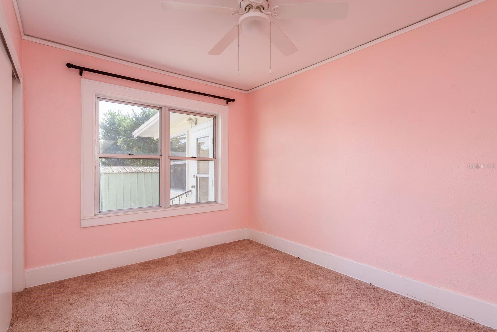 SHADOW LAWN - Residential