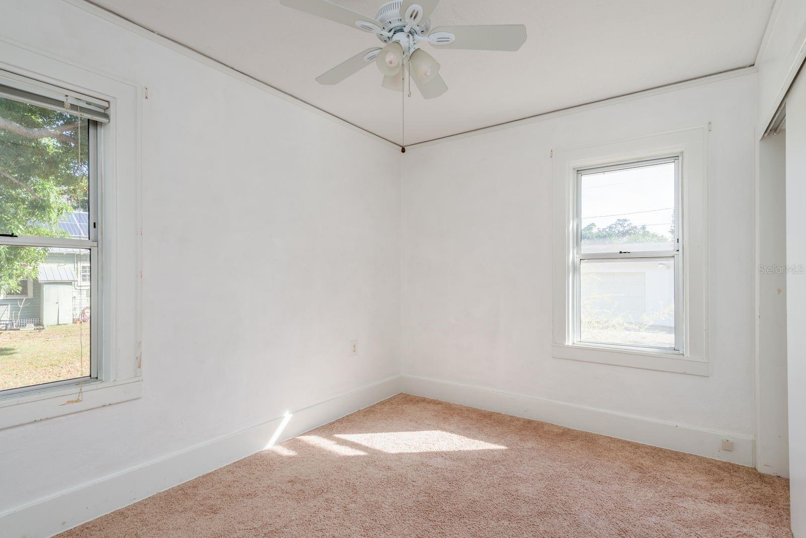 SHADOW LAWN - Residential