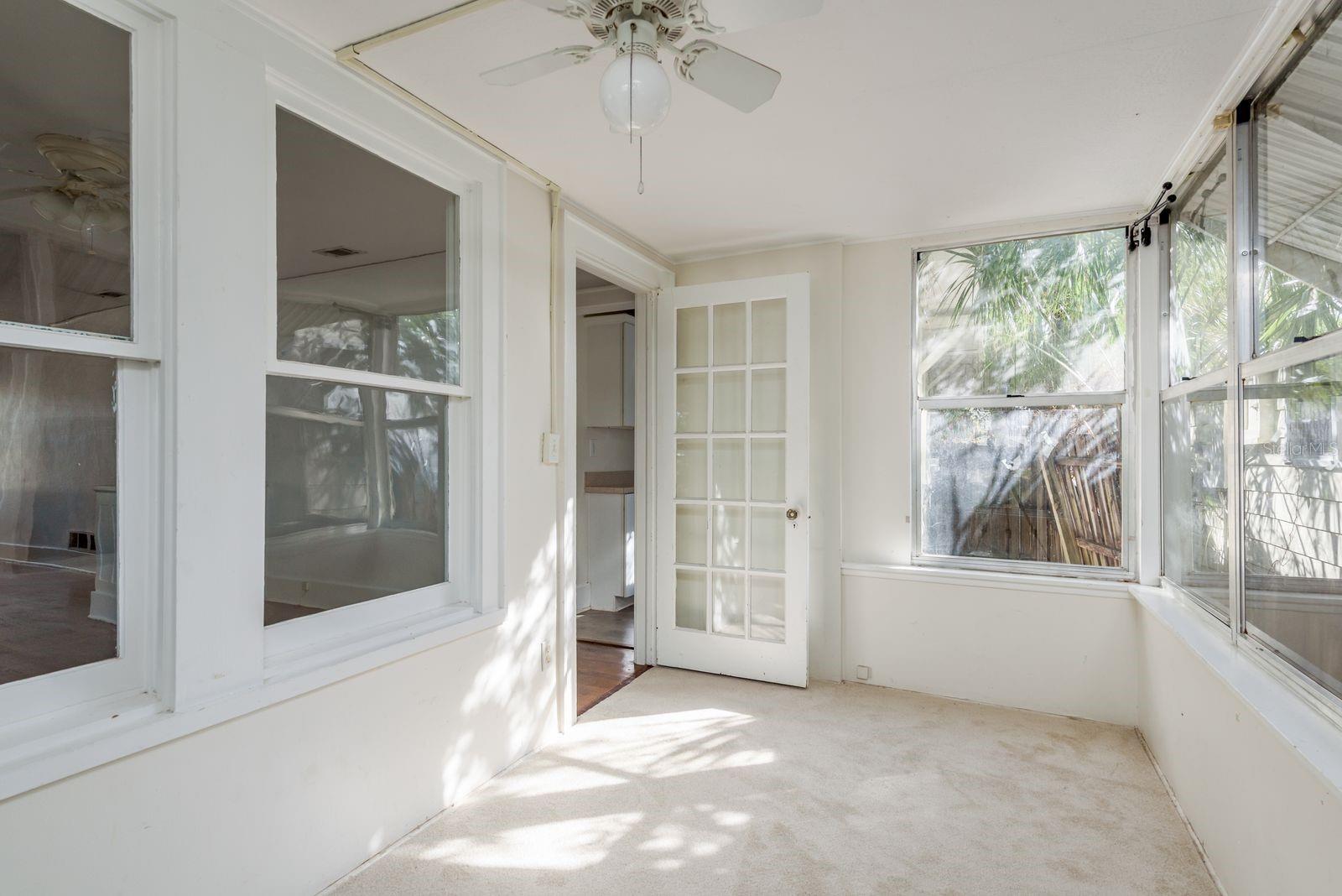 SHADOW LAWN - Residential