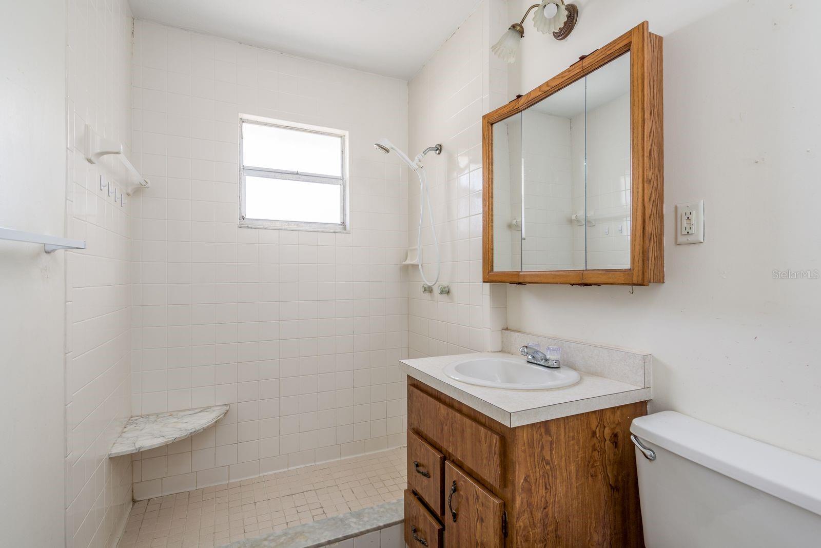 SHADOW LAWN - Residential