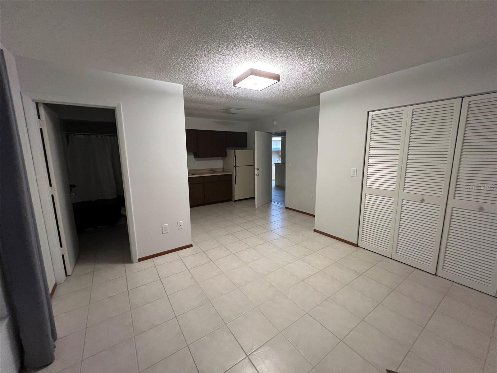 SOUTH GATE RIDGE 03 - Residential Lease