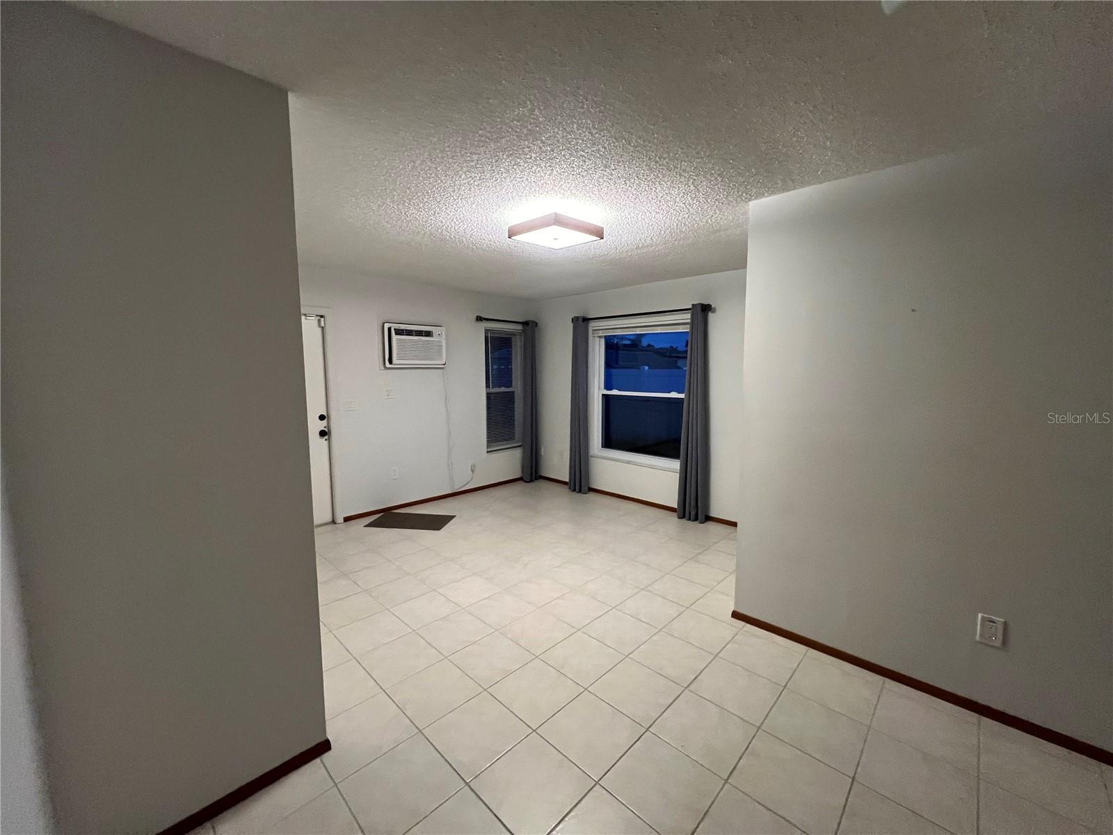 SOUTH GATE RIDGE 03 - Residential Lease