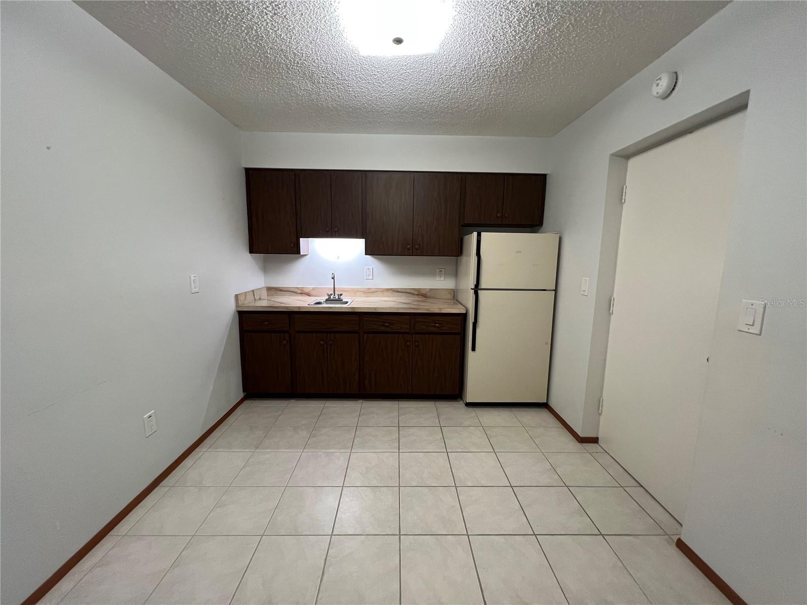 SOUTH GATE RIDGE 03 - Residential Lease