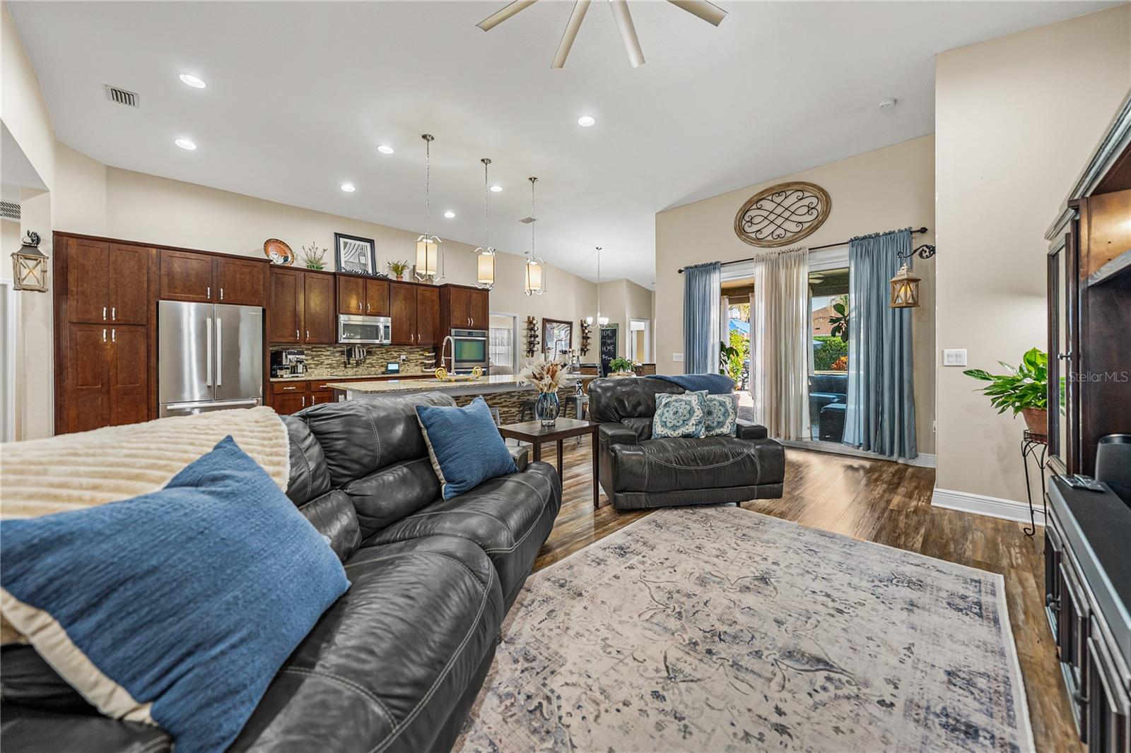 LAKE JOVITA GOLF & COUNTRY CLUB PH 04 C - Residential