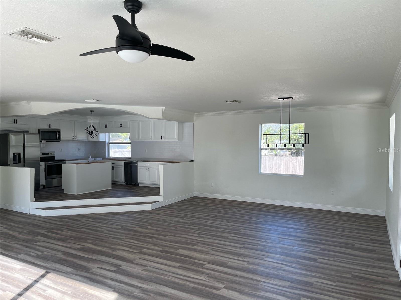 SHELTON HEIGHTS - Residential Income