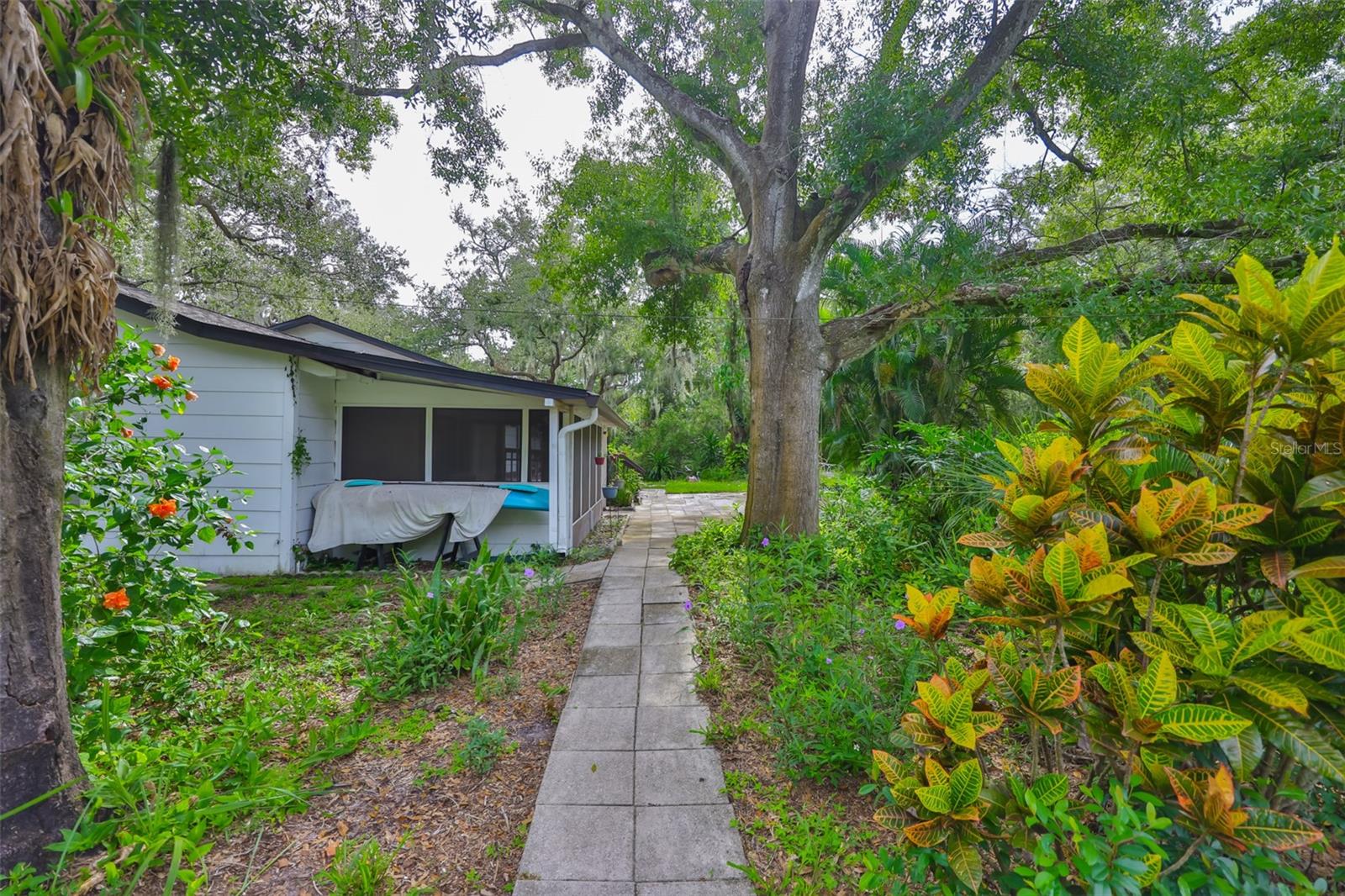 RIVERSIDE ESTATES 14 PAGE - Residential