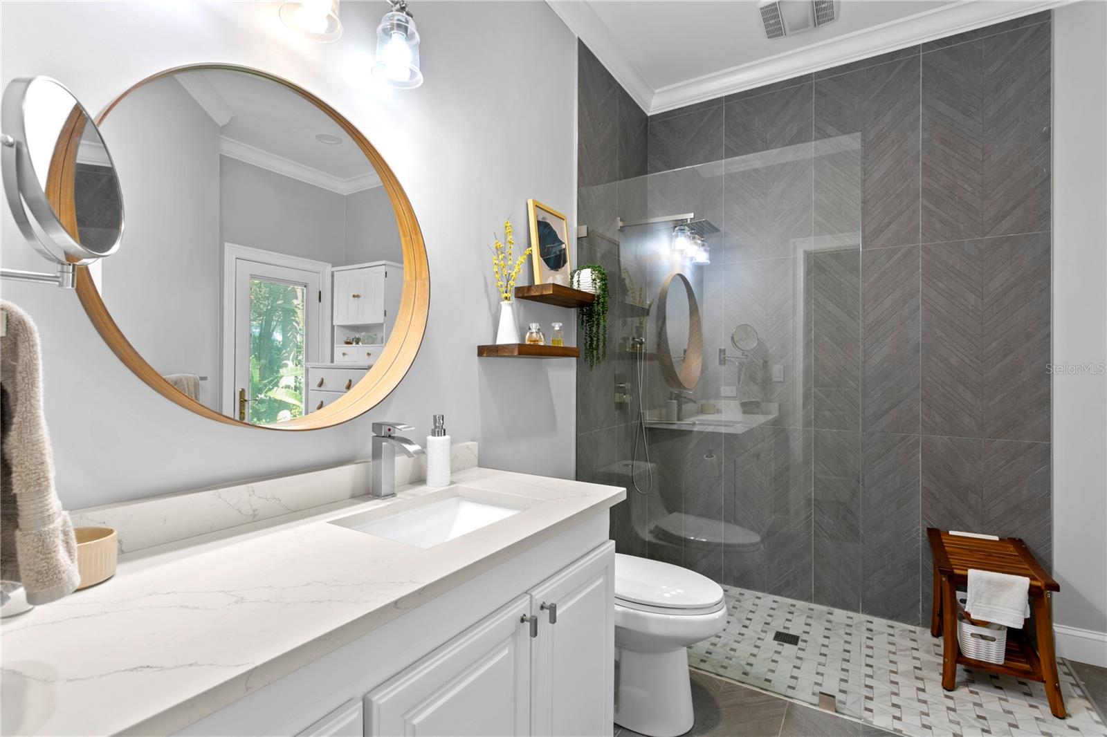 TORTUGA CIRCLE REP - Residential