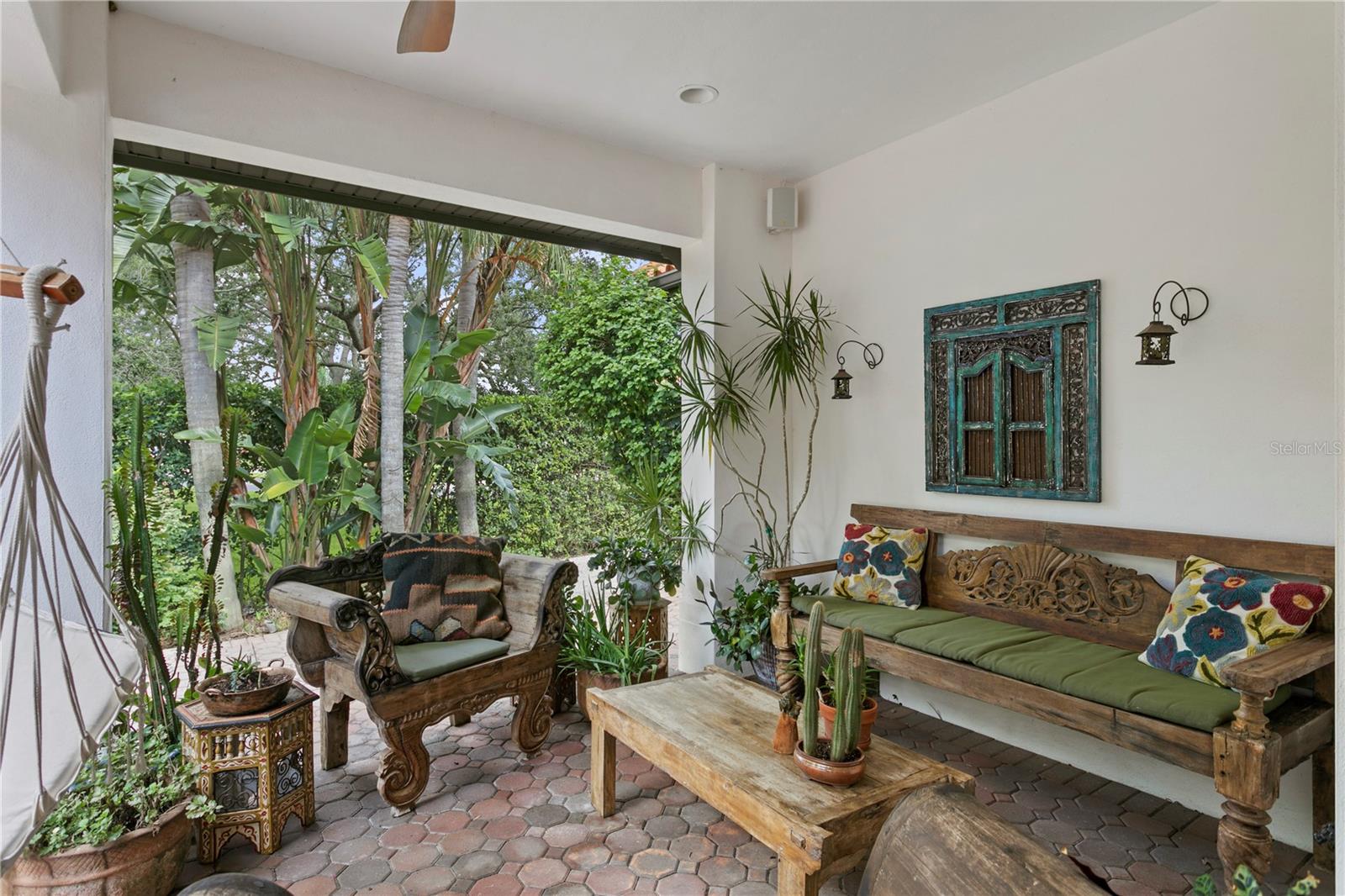 TORTUGA CIRCLE REP - Residential