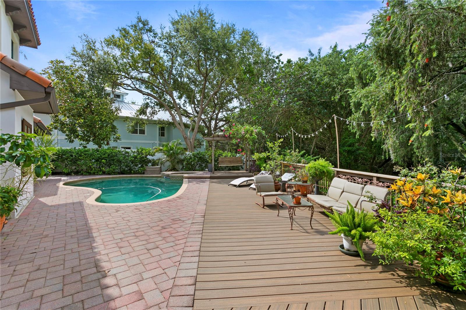 TORTUGA CIRCLE REP - Residential