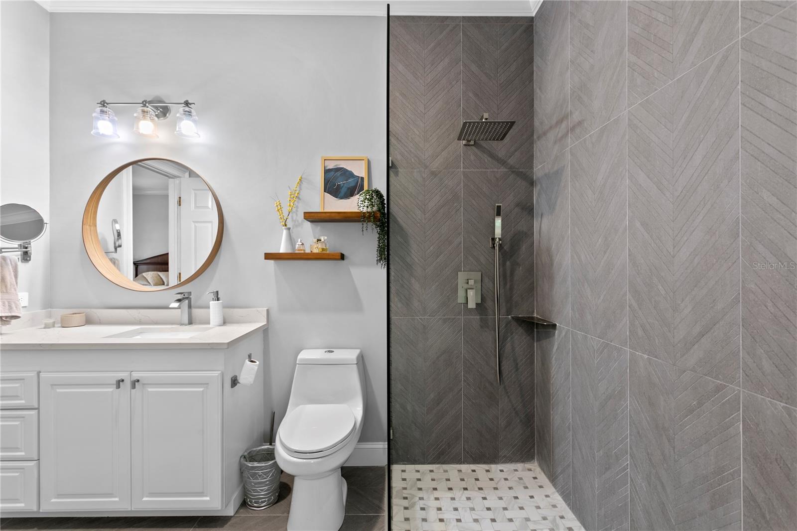 TORTUGA CIRCLE REP - Residential