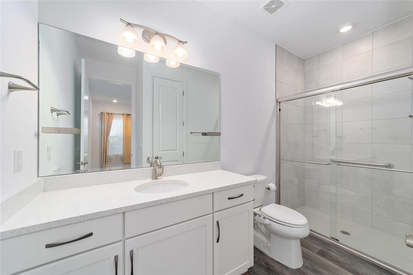 ON TOP OF THE WORLD - Residential