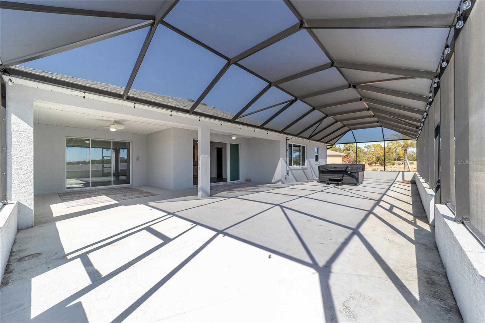 ON TOP OF THE WORLD - Residential