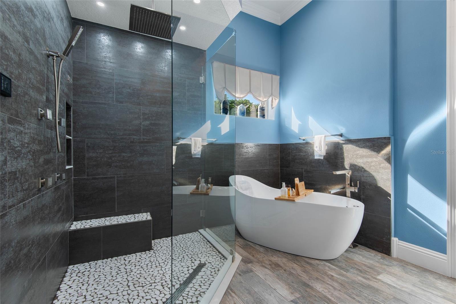 NORTHSHORE 1 - Residential