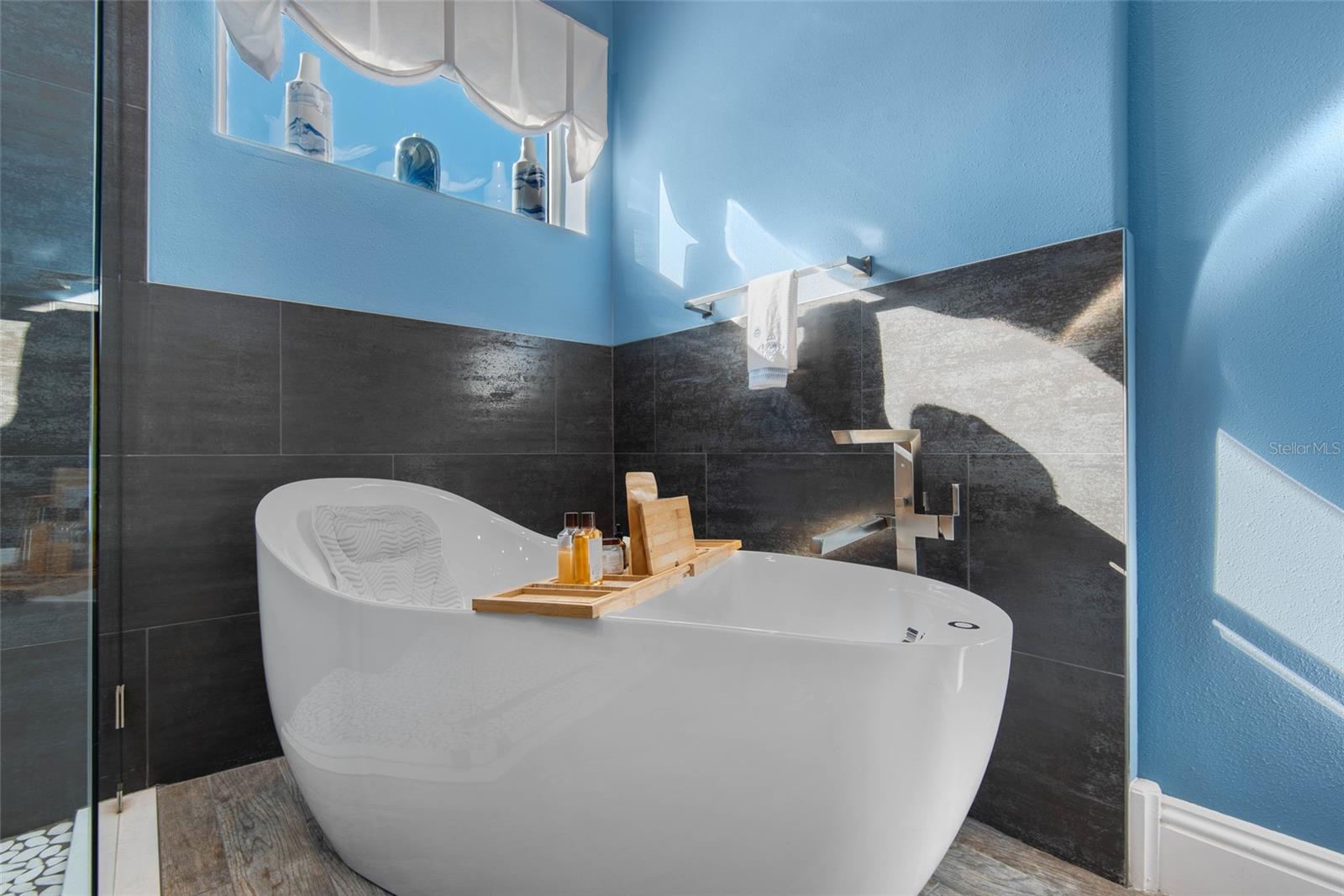 NORTHSHORE 1 - Residential