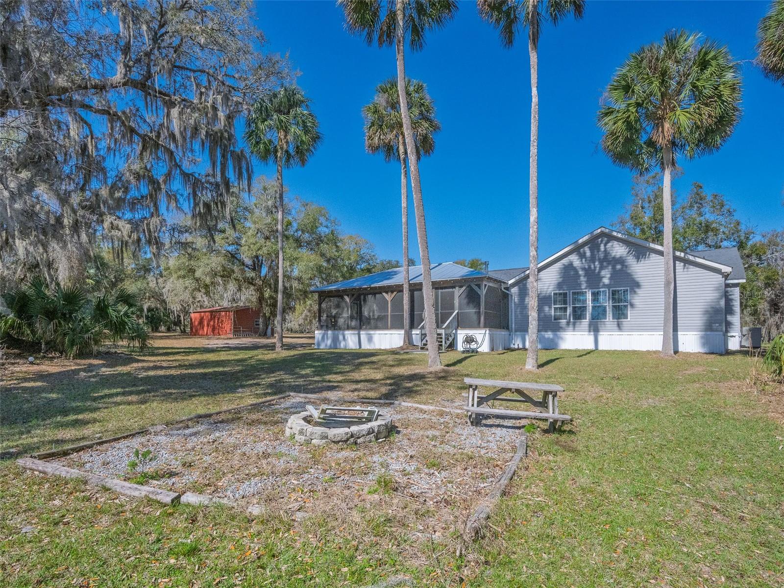 LAKE BRYANT SHORES - Residential