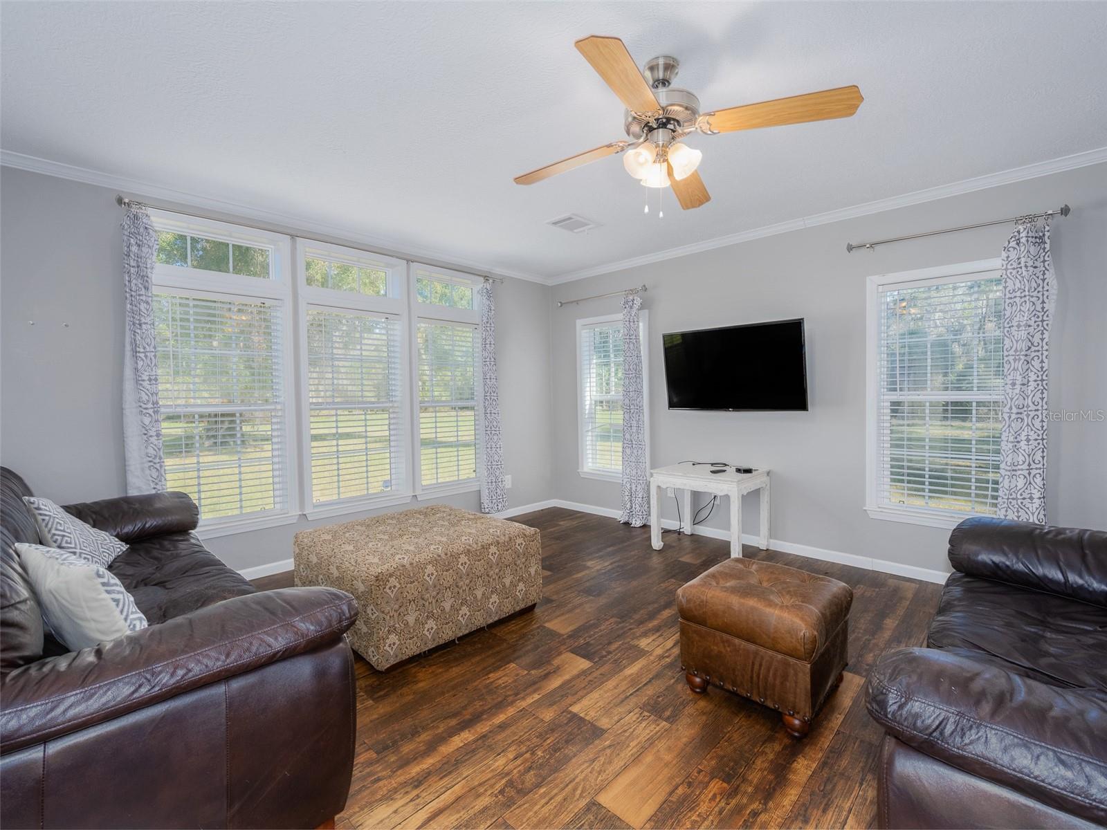 LAKE BRYANT SHORES - Residential