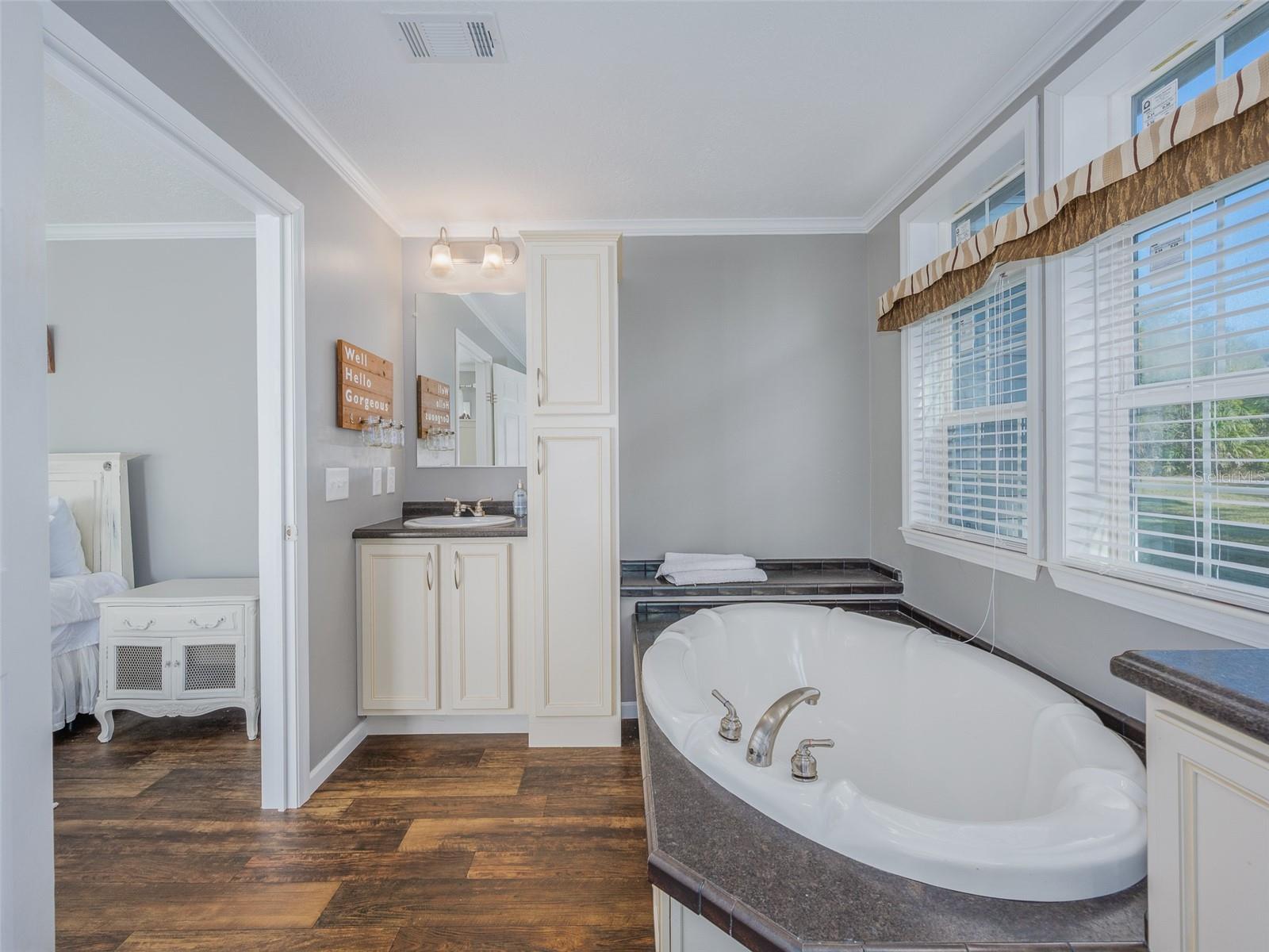 LAKE BRYANT SHORES - Residential