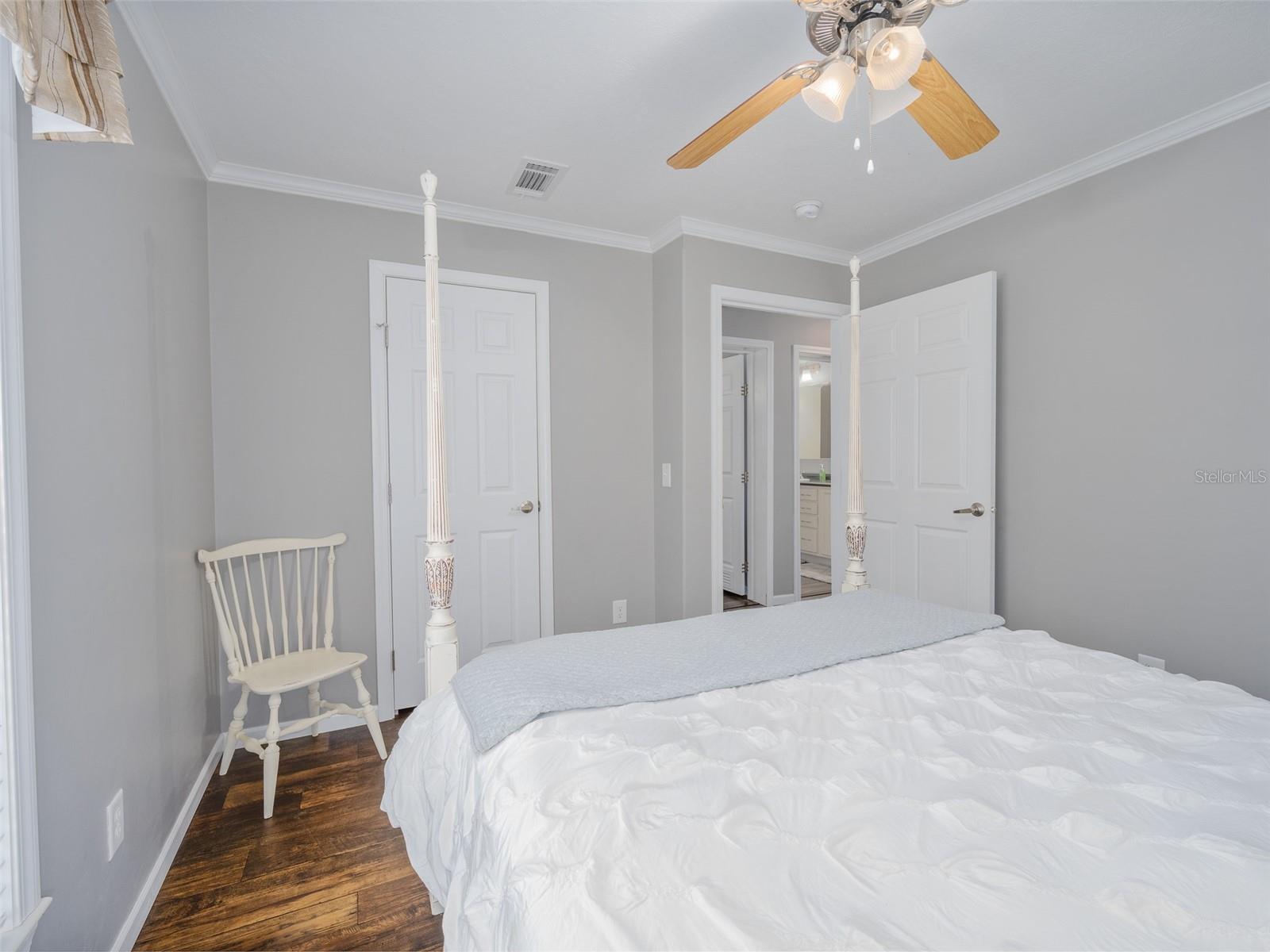 LAKE BRYANT SHORES - Residential