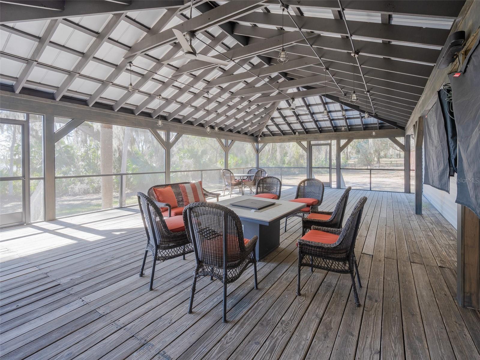 LAKE BRYANT SHORES - Residential