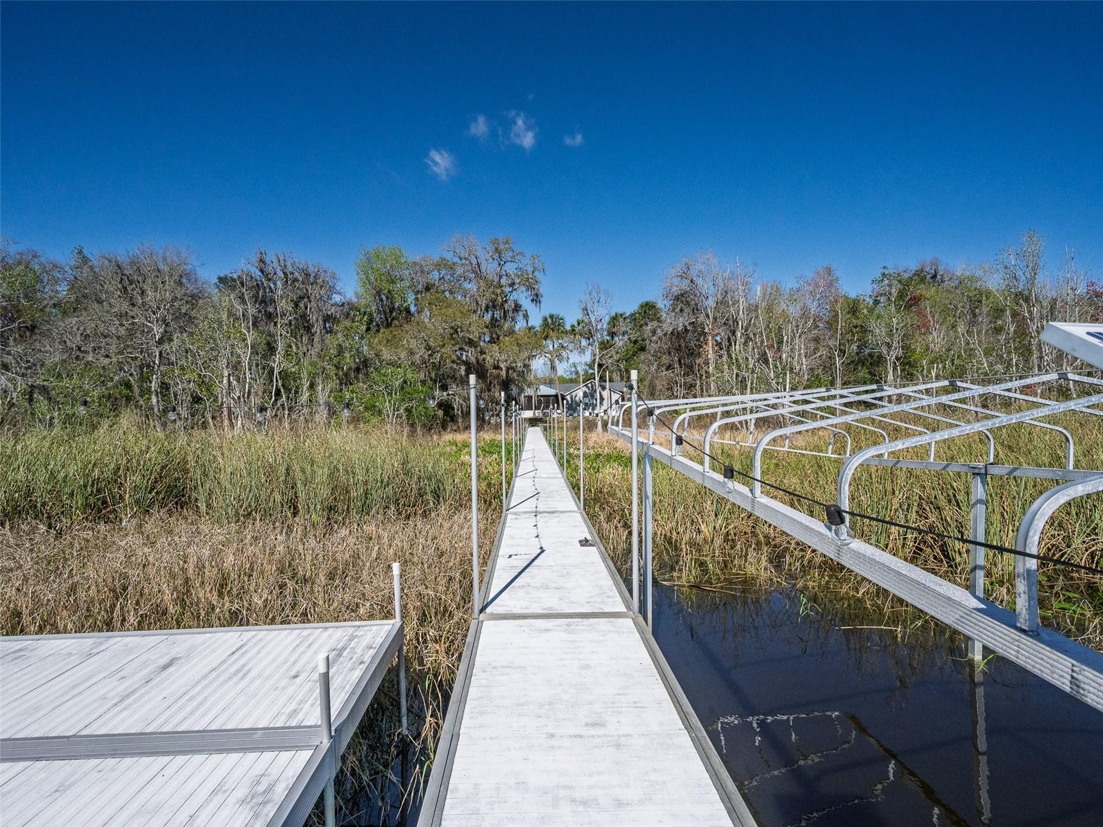 LAKE BRYANT SHORES - Residential